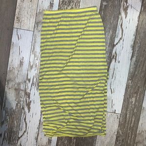 YELLOW & GRAY STRIPED MAXI SKIRT SIZE M